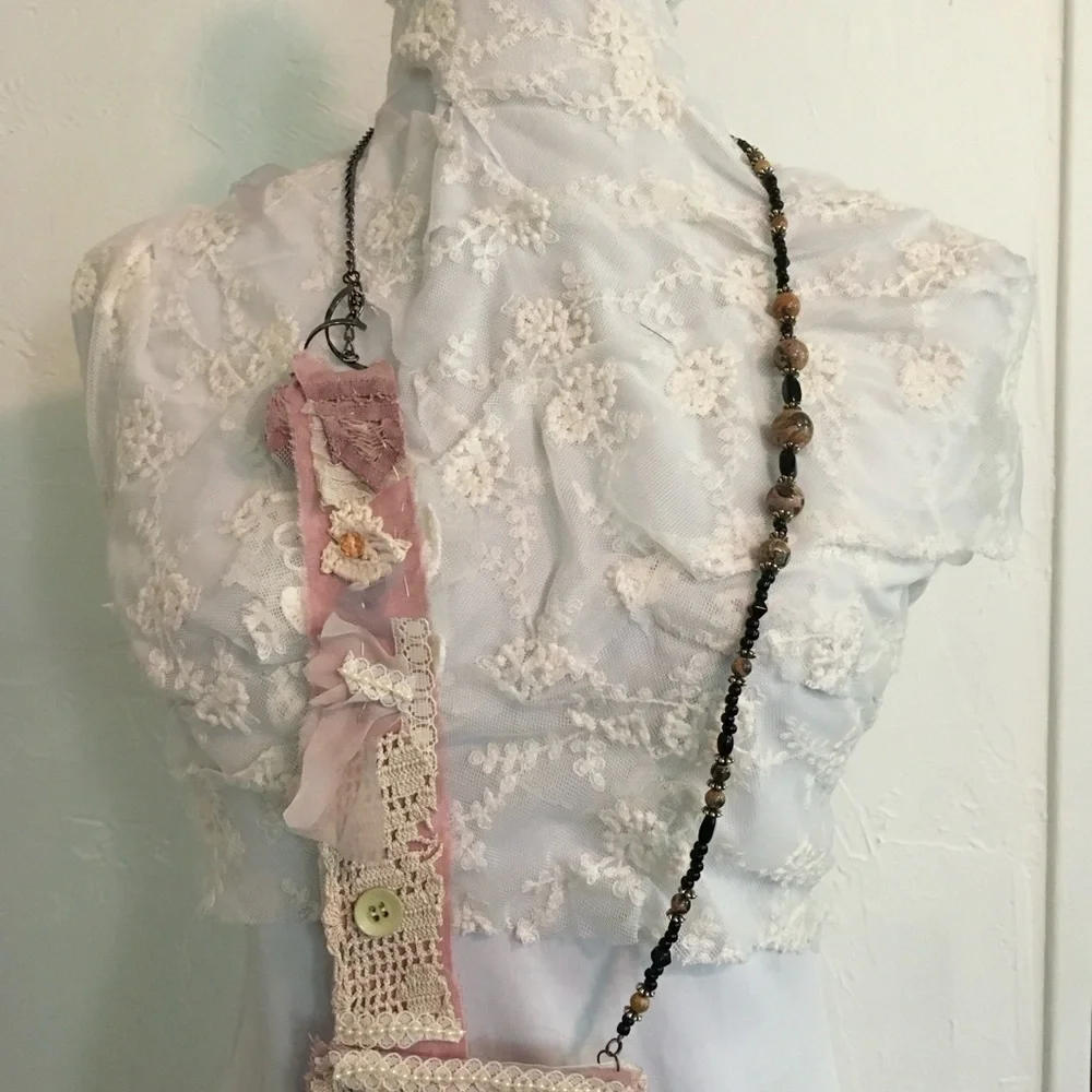 Shabby Chic Lace Button Mini Crossbody Bag Handmade - Picture 10 of 10